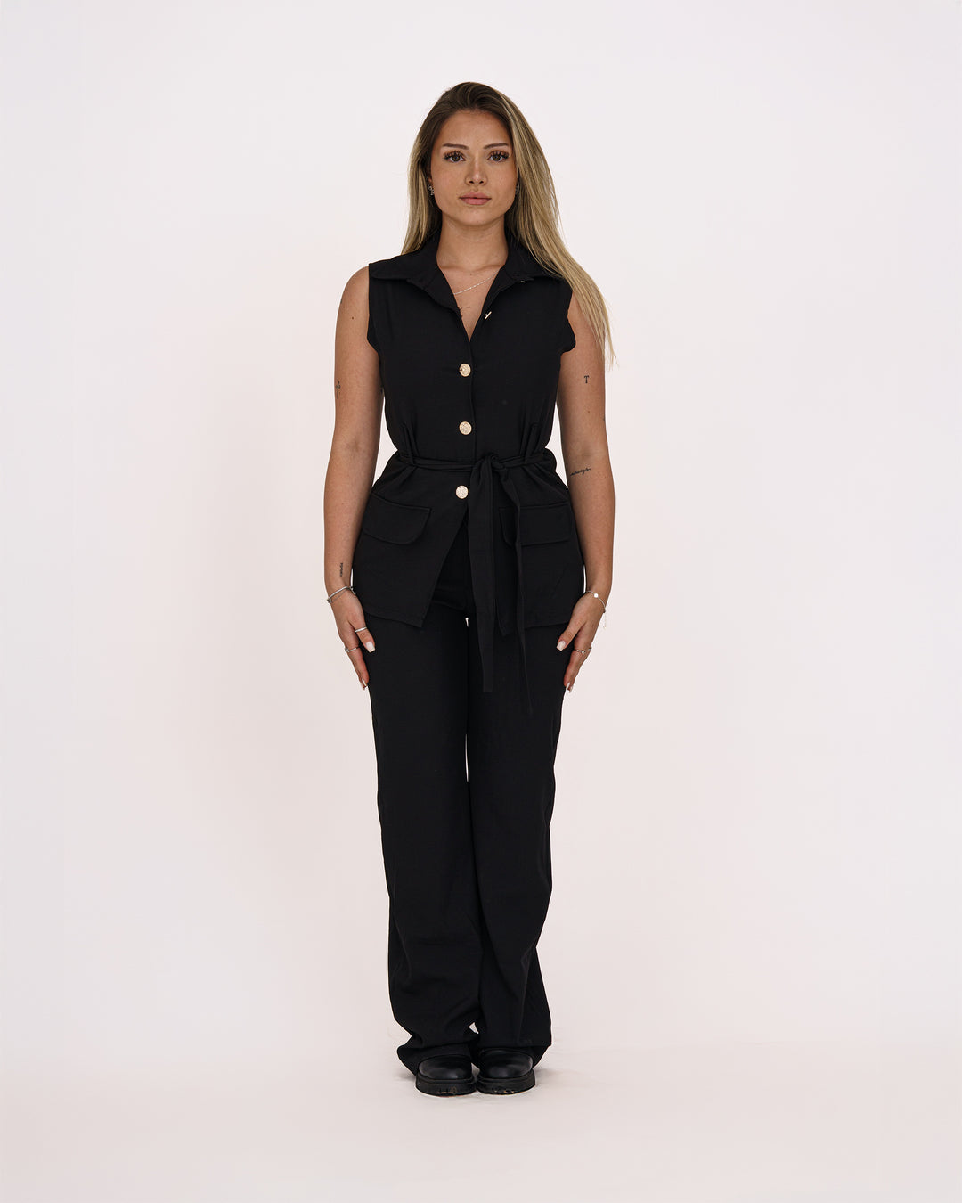 Ärmelloser Zweiteiler Damen – Elegantes Set mit Taillengürtel in Schwarz